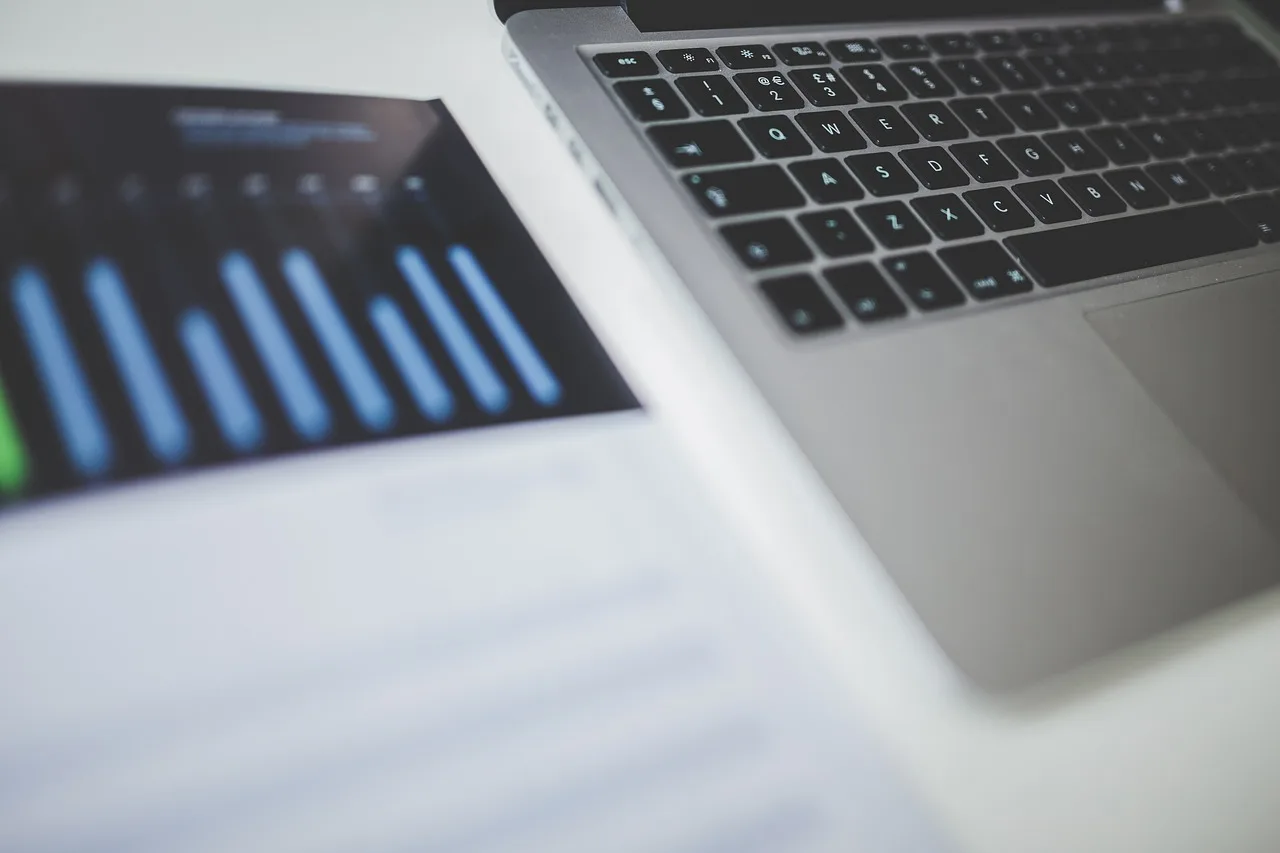 macbook, laptop, computer, technology, charts, graphs, marketing, business, office, desk, gray computer, gray office, gray laptop, gray marketing, gray desk, marketing, marketing, marketing, marketing, marketing