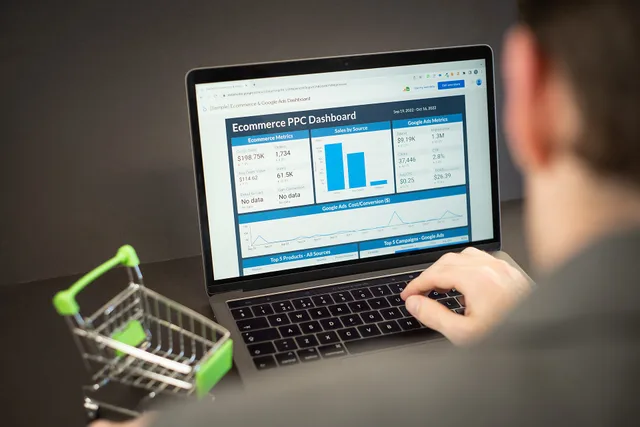 A photo of an employee checking PPC performance on an ecommerce dashboard on a laptop. This image has been made available for use under the Creative Commons Licensing agreement. If you use it, please link back to our website at www.zuko.io. What Manchester ecommerce brands should ask a content agency about scope, metrics and red flags